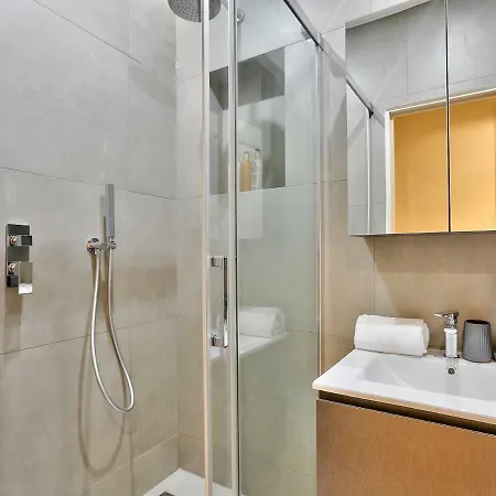 Apartment 76 - Paris Temple 5 *